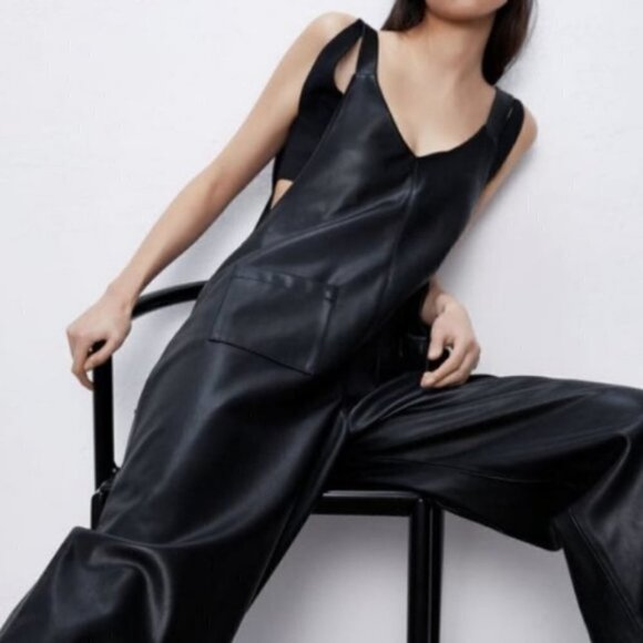 NEW ZARA S Jackie Faux Leather Jumpsuit Bloggers Favorite Crop Black Reversible - Picture 5 of 15